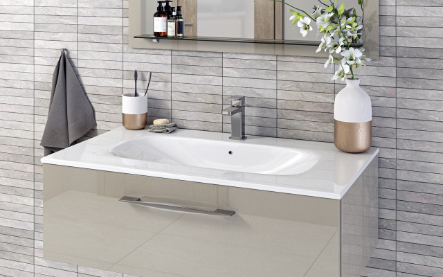 Gloss-kashmir-bathroom-design