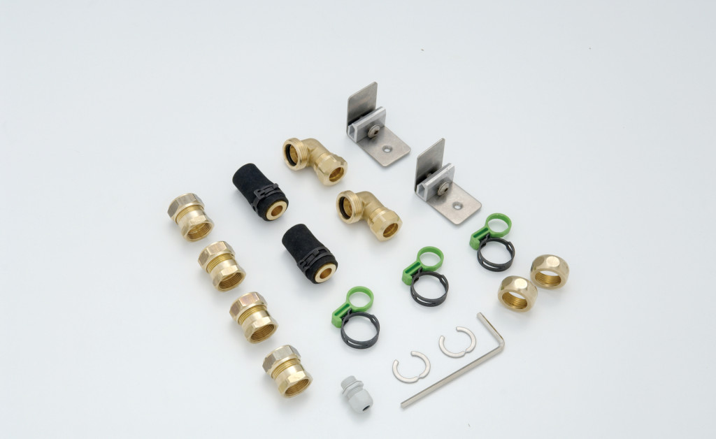 8718531447Connection Set Flat Roof Solar Lifestyle