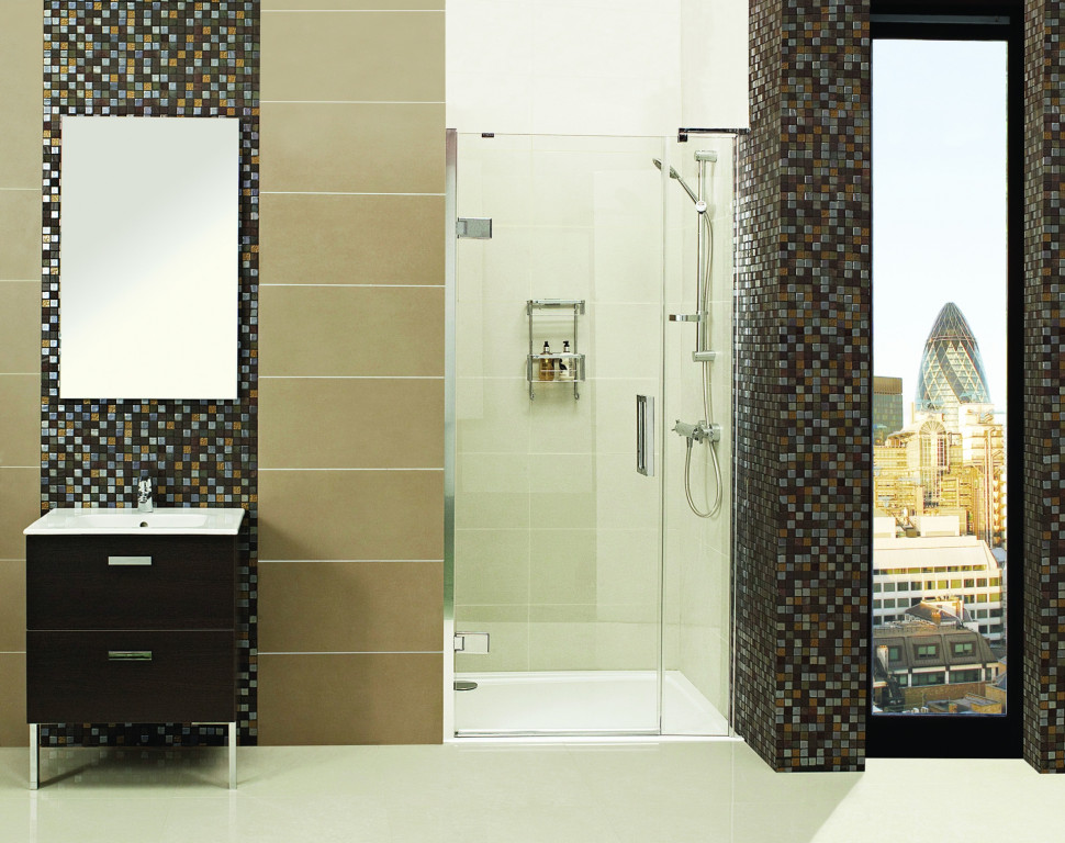 Decem Hinged Door In-Line Alcove