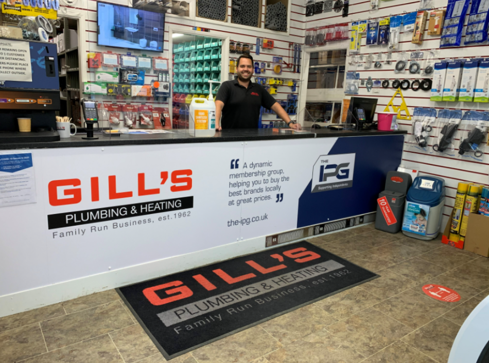 Gills - With Chris At Counter
